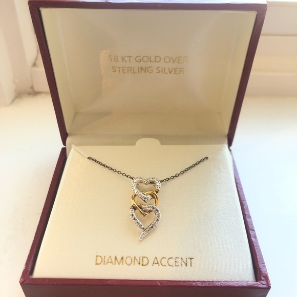3 Heart Necklace - Picture 1 of 5